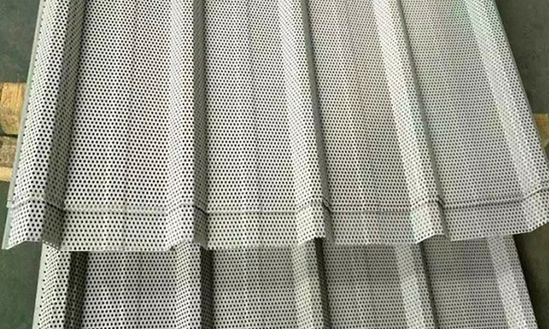 帶孔彩鋼板產(chǎn)品展示